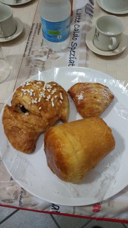 A Casa Di Arturo Bed & Breakfast Наполи Екстериор снимка